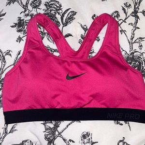 NIKE sports bra